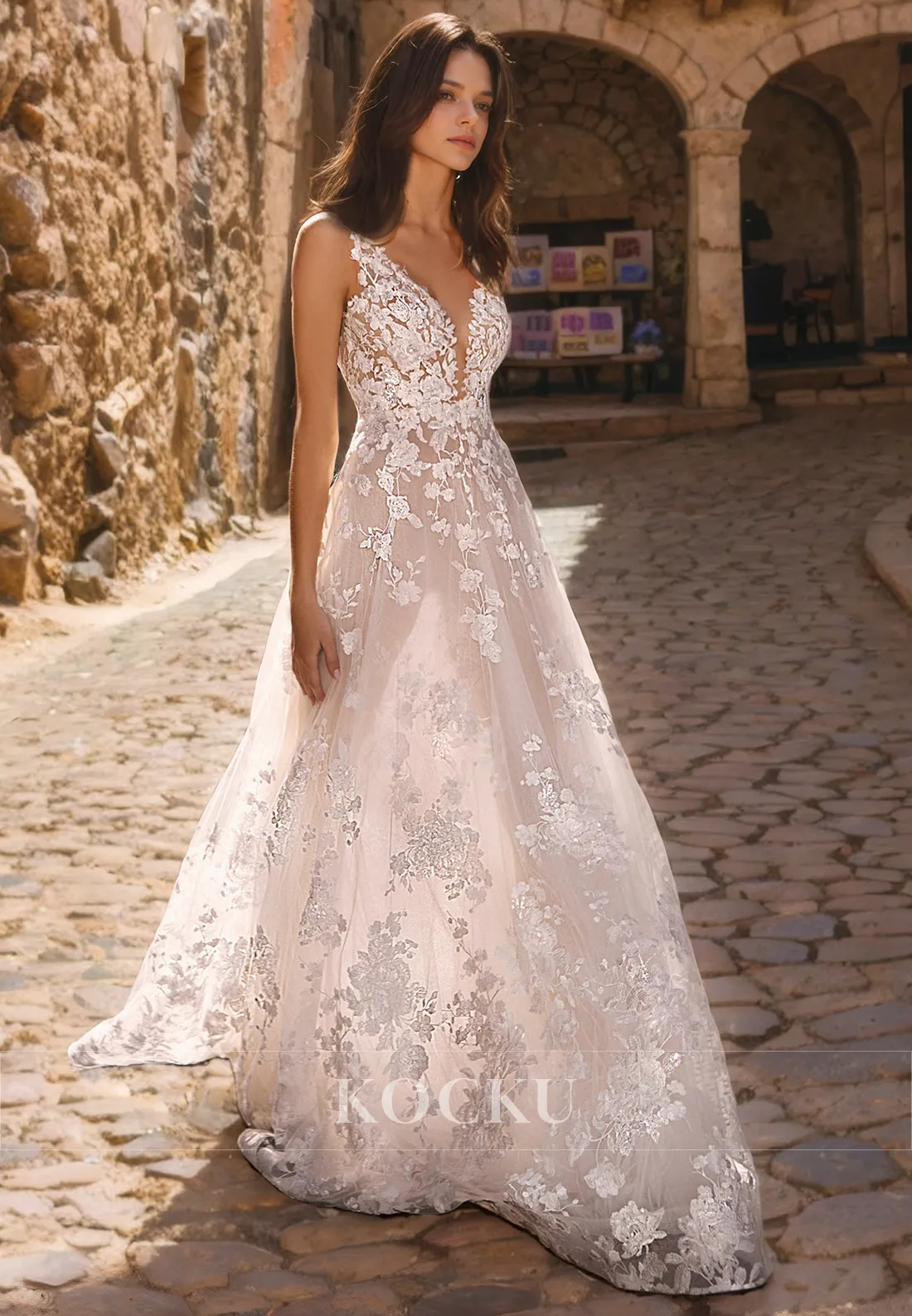 Gorgeous & Charming V-Neck Sleeveless Appliques Backless Wedding Dress