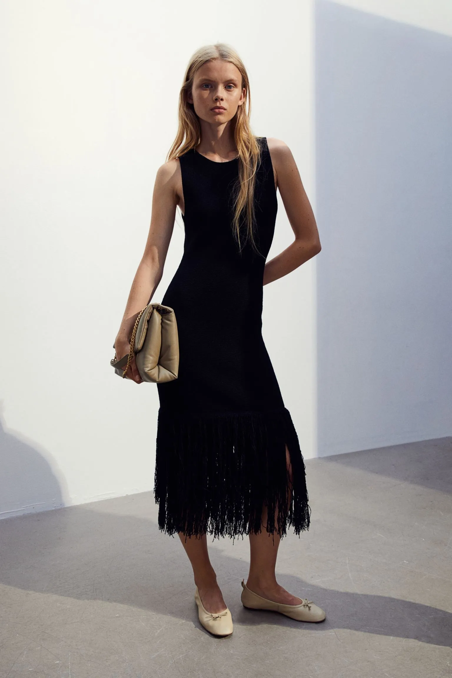 H&M Fringe-trimmed Knit dress, black